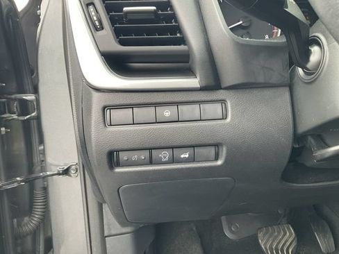 Certified 2023 Nissan Rogue SV w/ SV Premium B Package AWD/4WD image 19