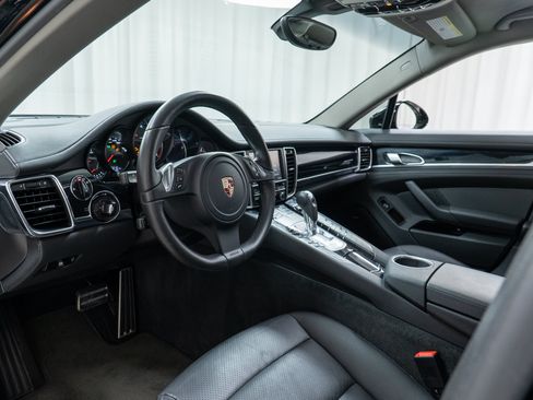 Used 2011 Porsche Panamera 4 AWD/4WD image 4