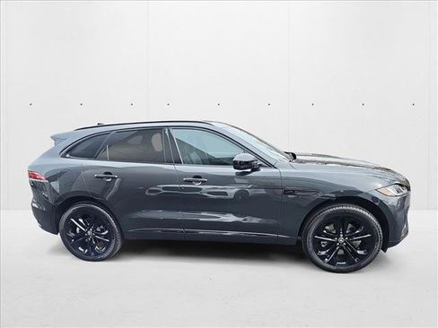 New 2026 Jaguar F-PACE R-Dynamic S image 4