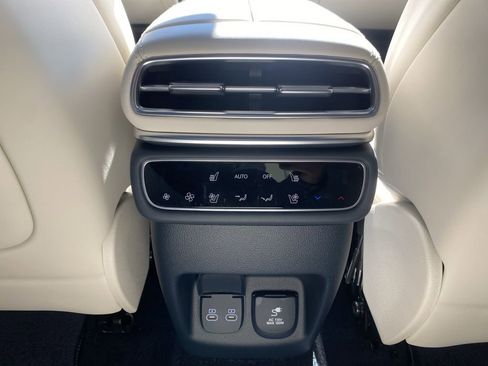 New 2025 Genesis GV80 3.5T Prestige image 21