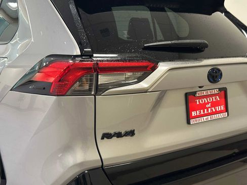 Used 2019 Toyota RAV4 XSE image 7