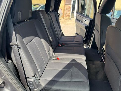 Used 2017 Ford Expedition XLT AWD/4WD image 22