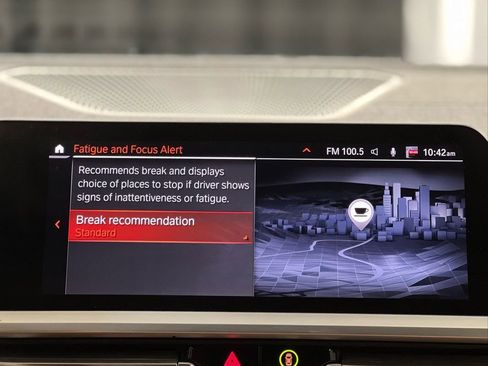 Used 2019 BMW 330i xDrive Msport Pkg w/ M Sport Package image 39