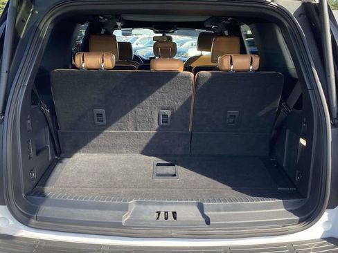 Certified 2022 Ford Expedition Platinum AWD/4WD image 12