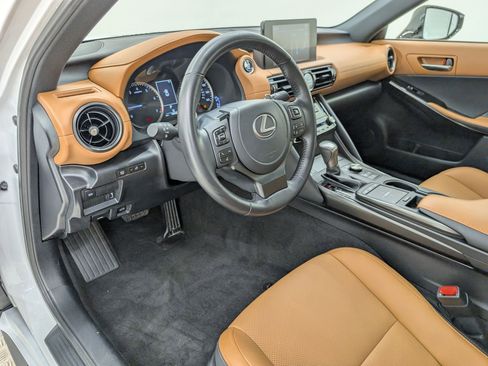 Used 2023 Lexus IS 350 F Sport image 4