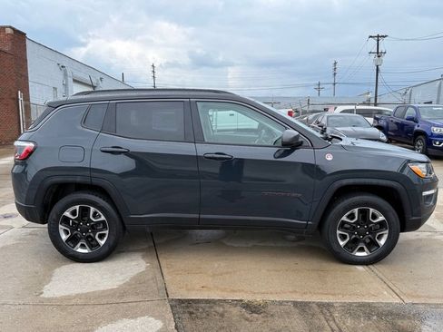 Used 2017 Jeep Compass Trailhawk w/ Leather Interior Group AWD/4WD image 7