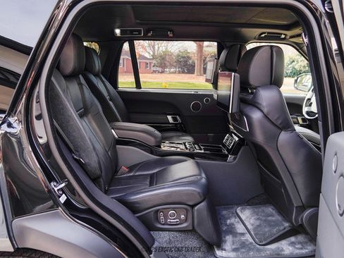 Used 2017 Land Rover Range Rover LWB SV Autobiography image 69