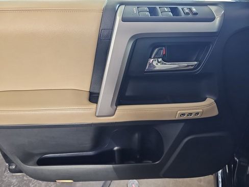 Used 2016 Toyota 4Runner Limited image 28