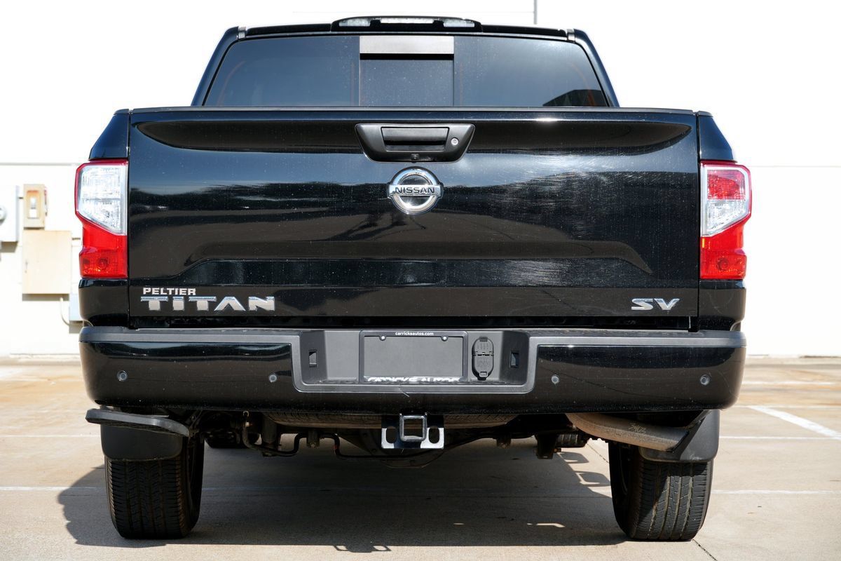 Used 2021 Nissan Titan SV w/ SV Convenience Package RWD image 16