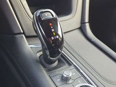 New 2025 Cadillac XT5 Luxury image 29