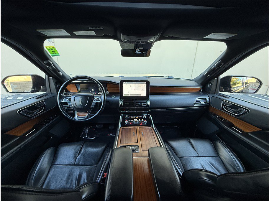 Used 2019 Lincoln Navigator L Select RWD image 8