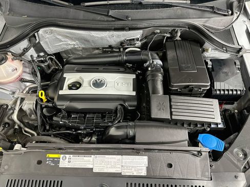 Used 2017 Volkswagen Tiguan Limited AWD/4WD image 29