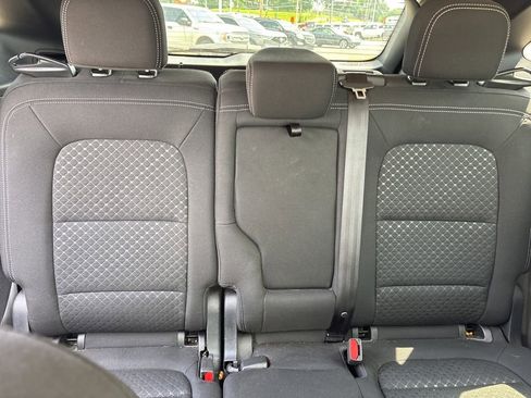 Certified 2025 Ford Escape Active w/ Cold Weather Package FWD image 9