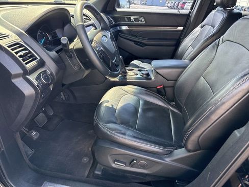 Used 2018 Ford Explorer Limited AWD/4WD image 16