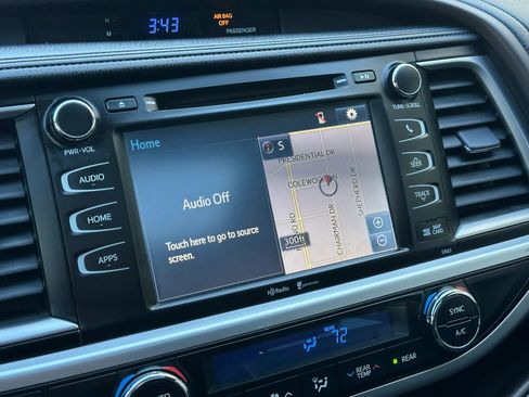 Used 2015 Toyota Highlander XLE image 33