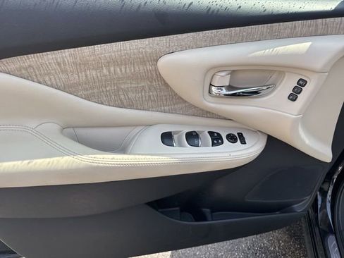 Used 2024 Nissan Murano SL w/ Cargo Package image 7