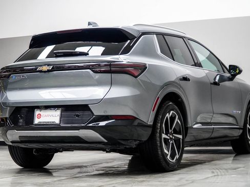 Used 2025 Chevrolet Equinox EV LT w/ LPO, All-Weather Mat Package image 11