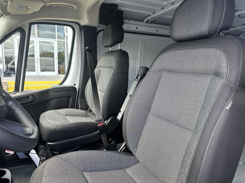 New 2025 RAM ProMaster 1500 w/ Convenience Group FWD image 16