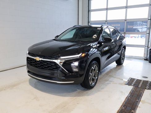 New 2026 Chevrolet Trax LT w/ LT Convenience Package image 6