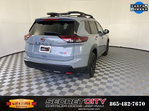 Used 2025 Nissan Rogue SV w/ Rock Creek Premium Package image 7