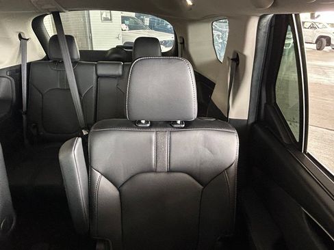 Used 2024 Honda Pilot EX-L image 14