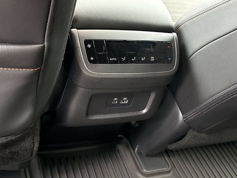 Used 2024 Nissan Pathfinder Rock Creek AWD/4WD image 13