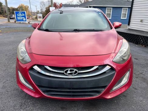 Used 2014 Hyundai Elantra GT w/ Option Group 03 FWD image 2