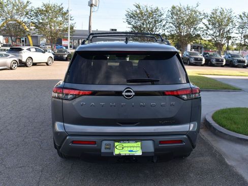 New 2026 Nissan Pathfinder Platinum w/ Accent Package FWD image 12