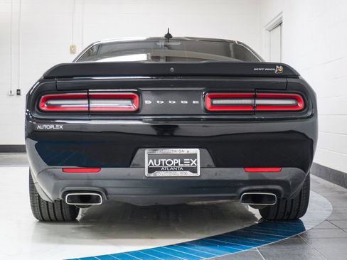 Used 2022 Dodge Challenger R/T Scat Pack RWD image 33