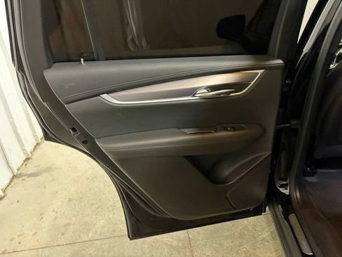 Used 2024 Cadillac XT6 Luxury w/ LPO, Floor Liner Package AWD/4WD image 28
