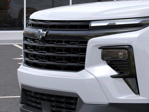 New 2026 Chevrolet Traverse LT w/ Midnight/Sport Edition FWD image 13