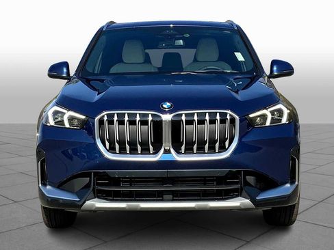Used 2025 BMW X1 xDrive28i w/ Technology Package image 3