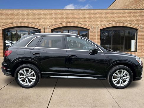 Used 2025 Audi Q3 2.0T Premium AWD/4WD image 2