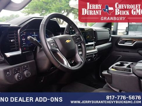 Used 2025 Chevrolet Silverado 2500 LT w/ Convenience Package AWD/4WD image 19