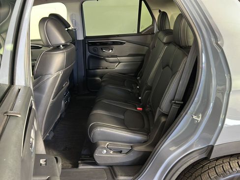 Used 2024 Honda Pilot Touring image 21