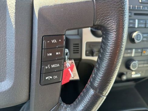 Used 2011 Ford F150 XLT w/ XLT Convenience Pkg RWD image 11