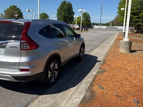 Used 2016 Honda CR-V Touring image 4