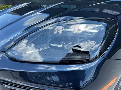 Used 2025 Porsche Cayenne image 13