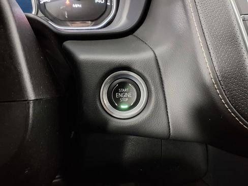 Used 2021 GMC Yukon SLT image 10