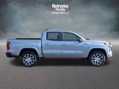 Used 2024 Chevrolet Colorado Z71 w/ Advanced Trailering Package AWD/4WD image 4