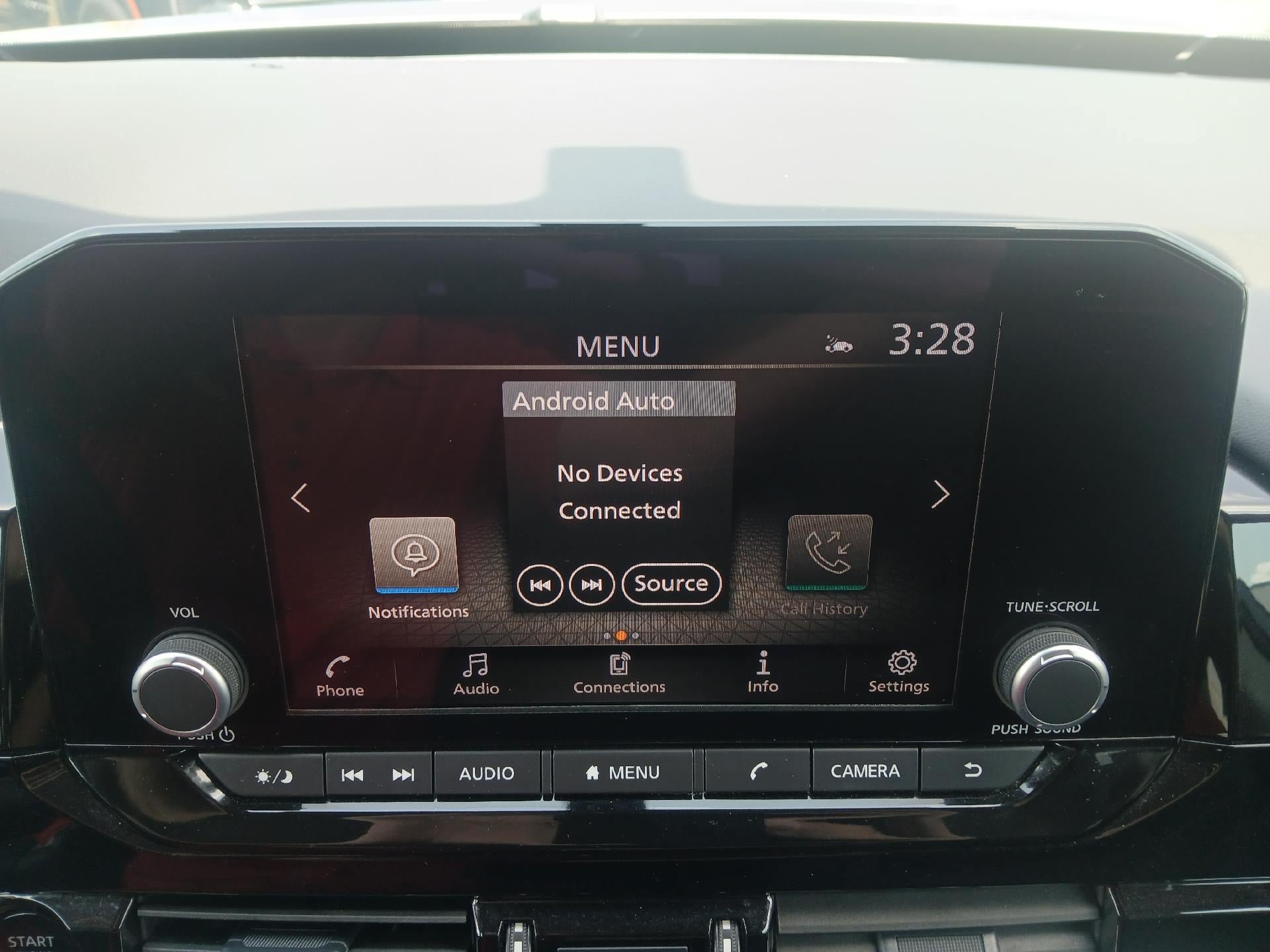 Used 2025 Nissan Pathfinder SV FWD image 26