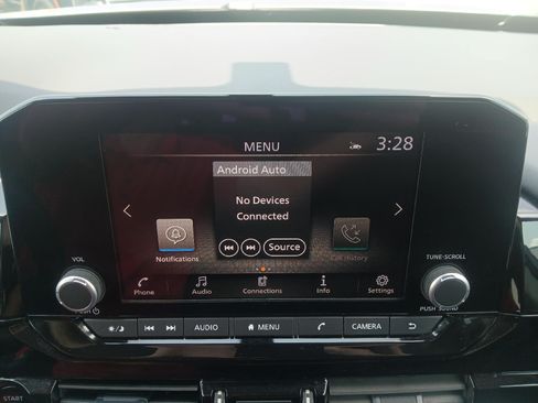 Used 2025 Nissan Pathfinder SV FWD image 26