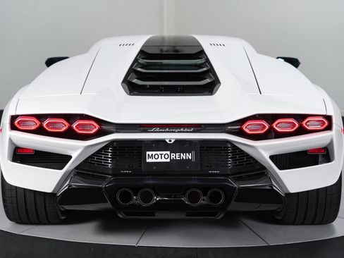 Used 2022 Lamborghini Aventador Countach AWD/4WD image 10