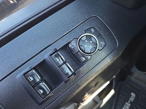 Used 2019 Ford F150 Lariat w/ Equipment Group 502A Luxury image 18