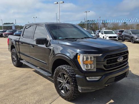 Used 2022 Ford F150 XLT w/ Equipment Group 302A High image 9