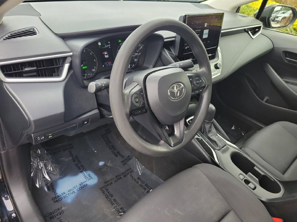 Used 2024 Toyota Corolla LE FWD image 19