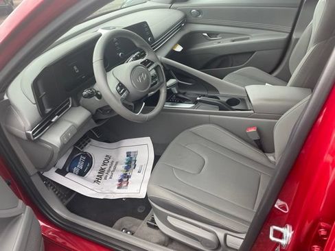 Certified 2025 Hyundai Elantra Sport w/ Cargo Package FWD image 15
