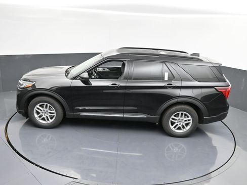 New 2025 Ford Explorer Active w/ Active Comfort Package image 21