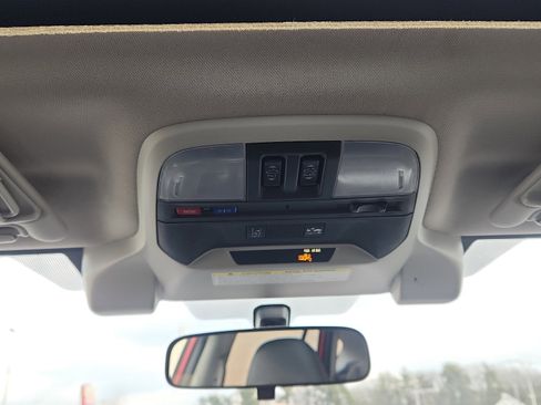 Used 2021 Subaru Crosstrek 2.5i Limited w/ Moonroof Package 2 image 20