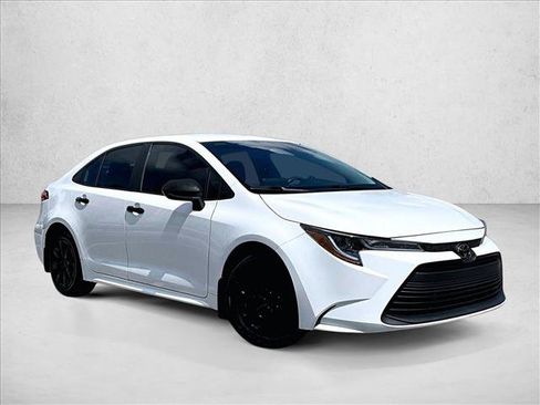 Used 2024 Toyota Corolla LE FWD image 12